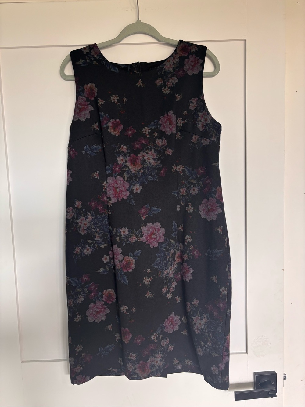 Mario Serrani Black Floral Sleeveless Shift Dress